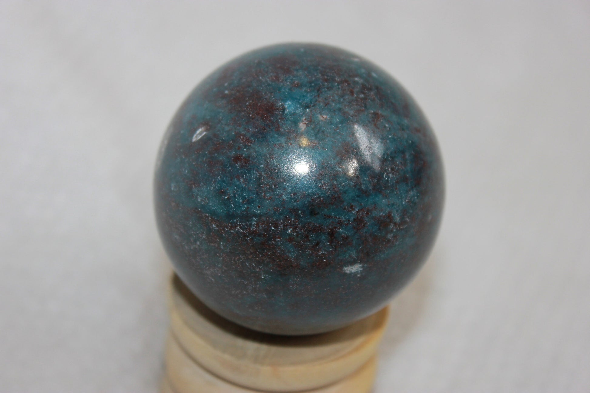 Healing Crystal for Meditation and Chakra Balancing